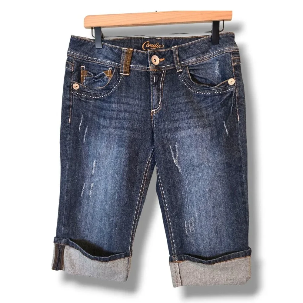 Candies jeans womens Size 9 medium wash pedal pushers cuffed denim distressed